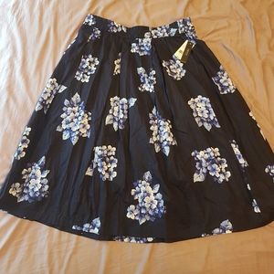 IM NYC Navy floral skirt